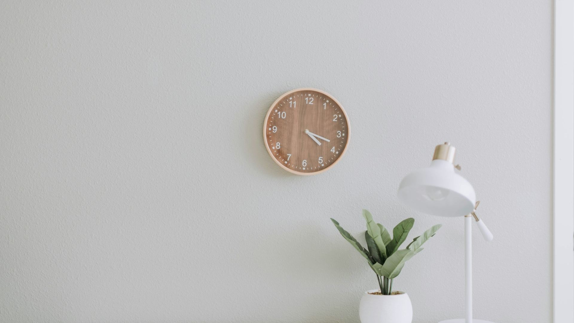 Minimalist home decor